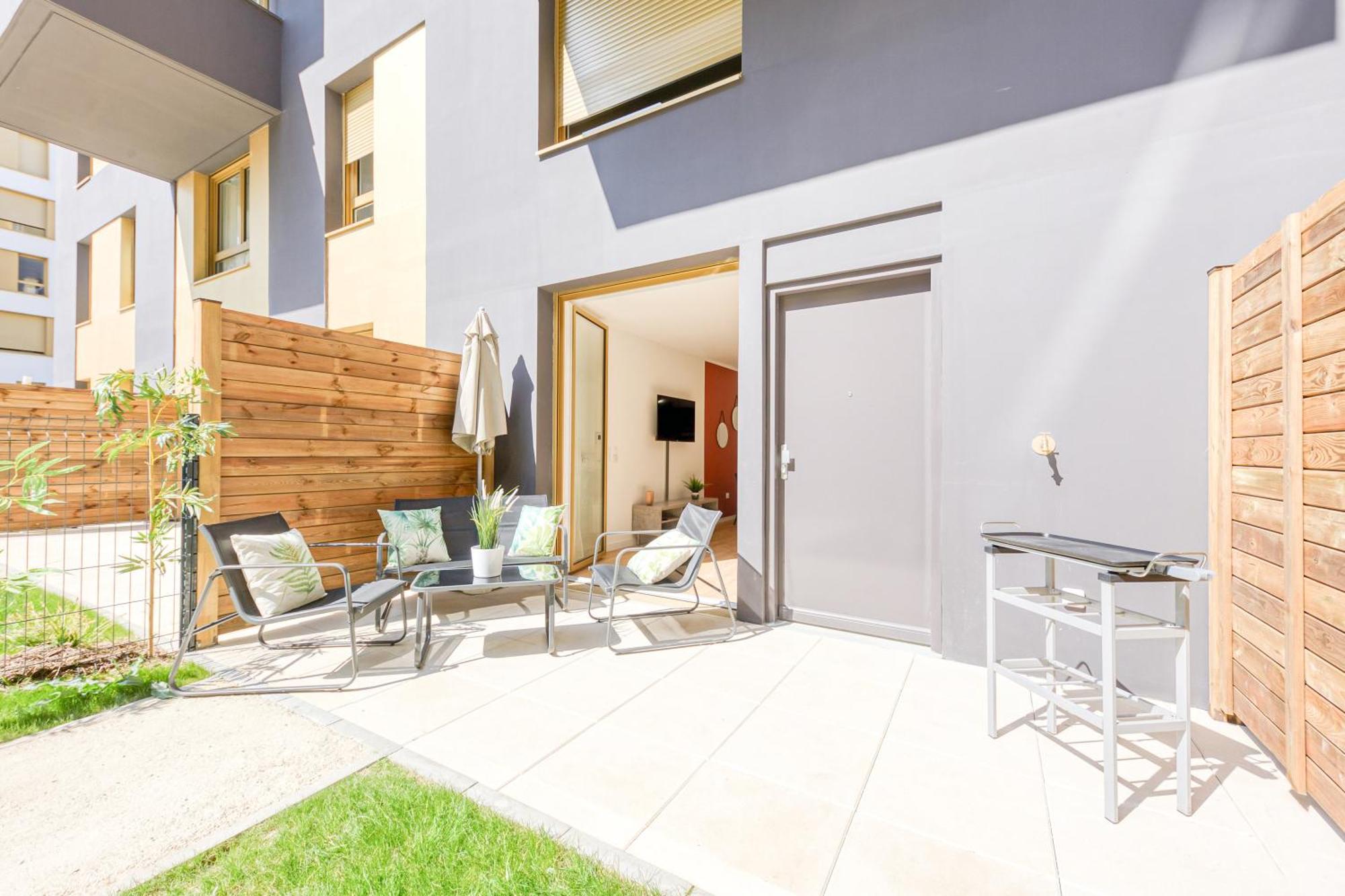 Massy Serenity - 64M2, Terrace, Balcony, Parking Εξωτερικό φωτογραφία